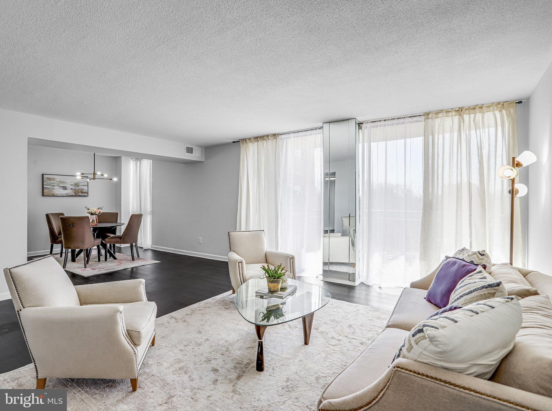 PRESIDENTIAL TOWERS - Residential