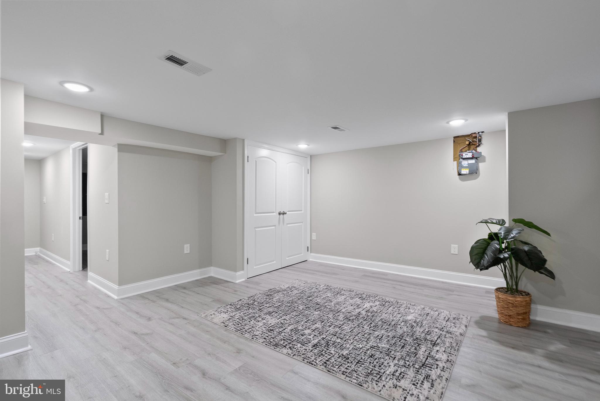 NORTHWOOD - Residential