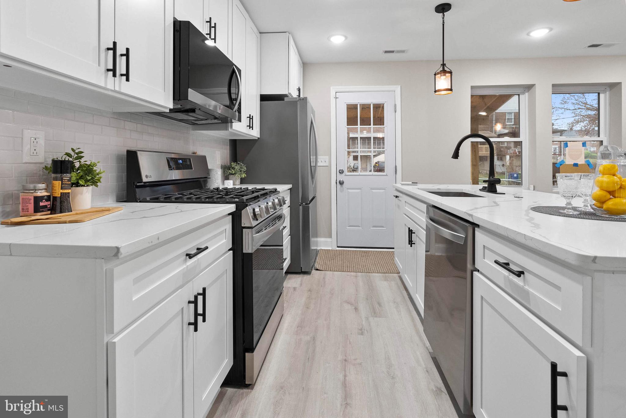 NORTHWOOD - Residential