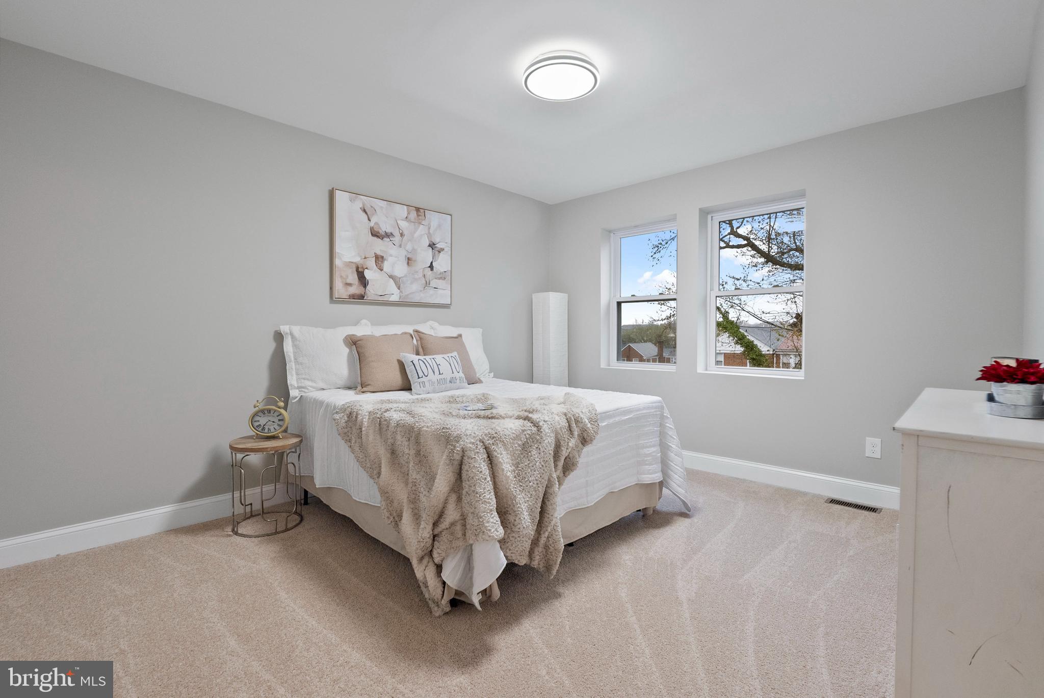 NORTHWOOD - Residential