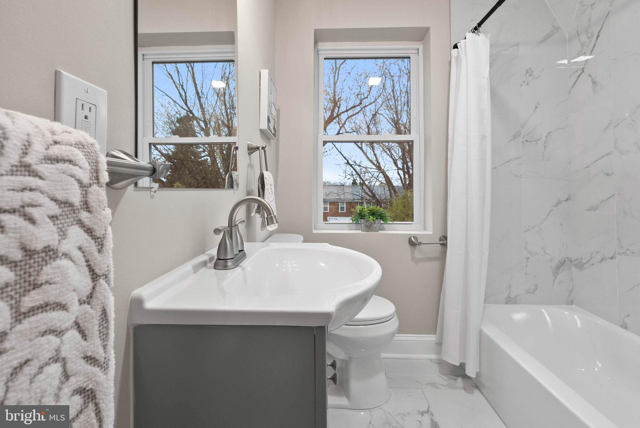 NORTHWOOD - Residential