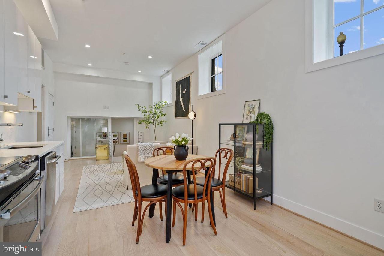 1211 G STREET SE 1