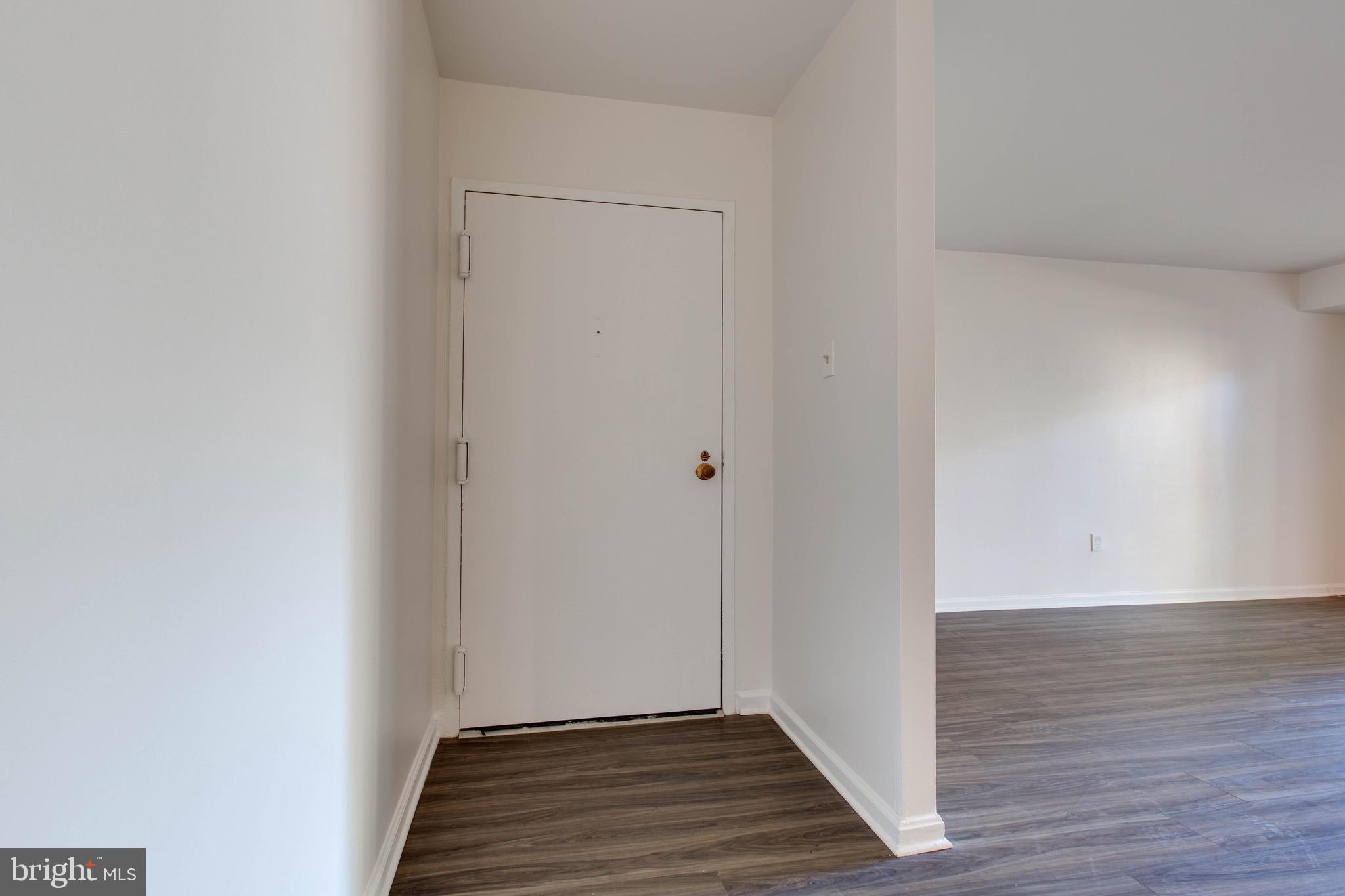 POTOMAC OAKS - Residential Lease