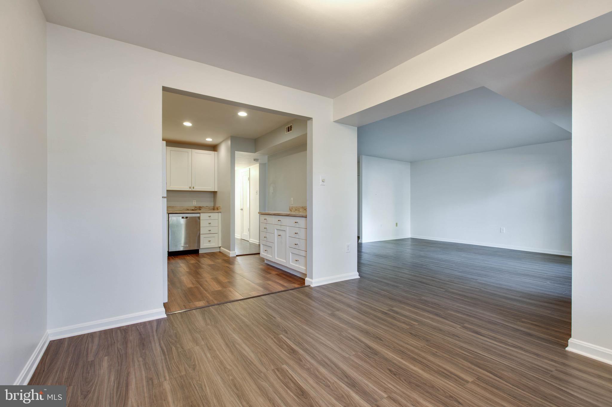 POTOMAC OAKS - Residential Lease