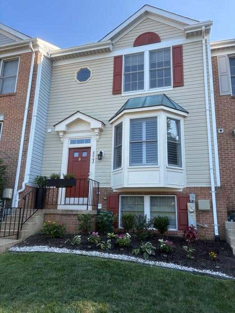 Townhouse For Sale - 8062 Brightwood Court<br/> ELLICOTT CITY, MD 21043