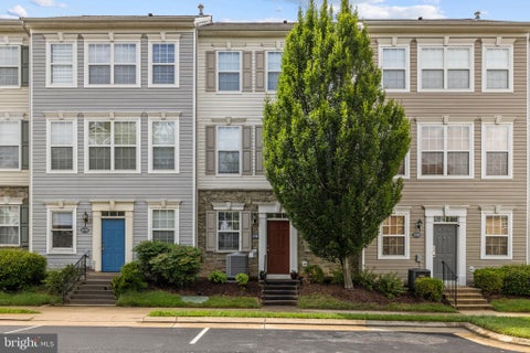 Photo of 21790 Dragons Green Square, ASHBURN, VA 20147 (MLS # VALO2127696)