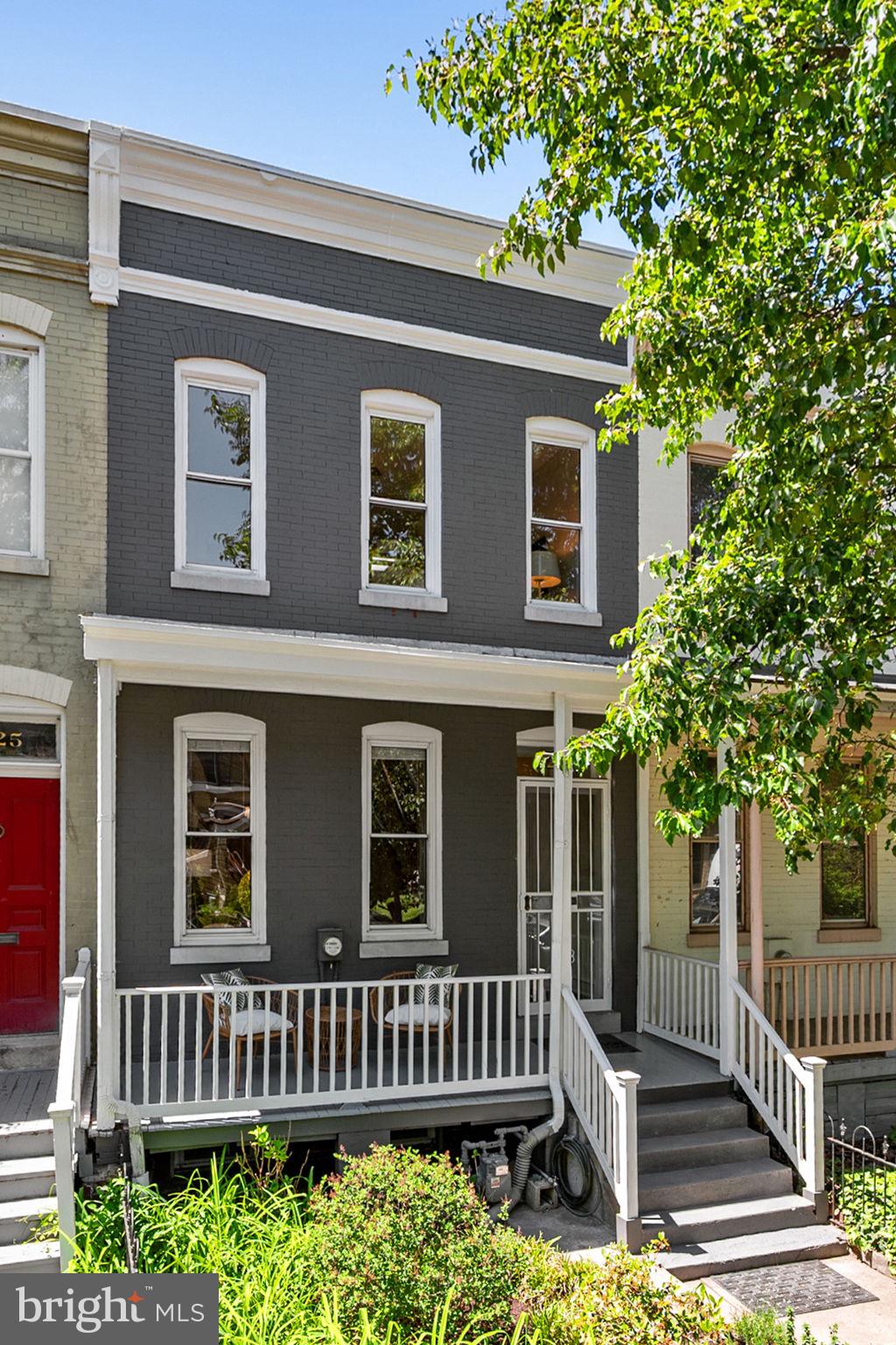 323 13TH STREET SE