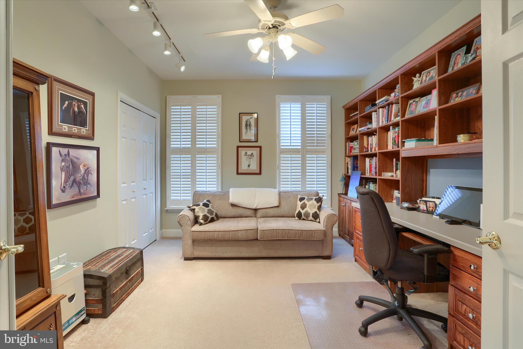 WHELAN CROSSING - Residential