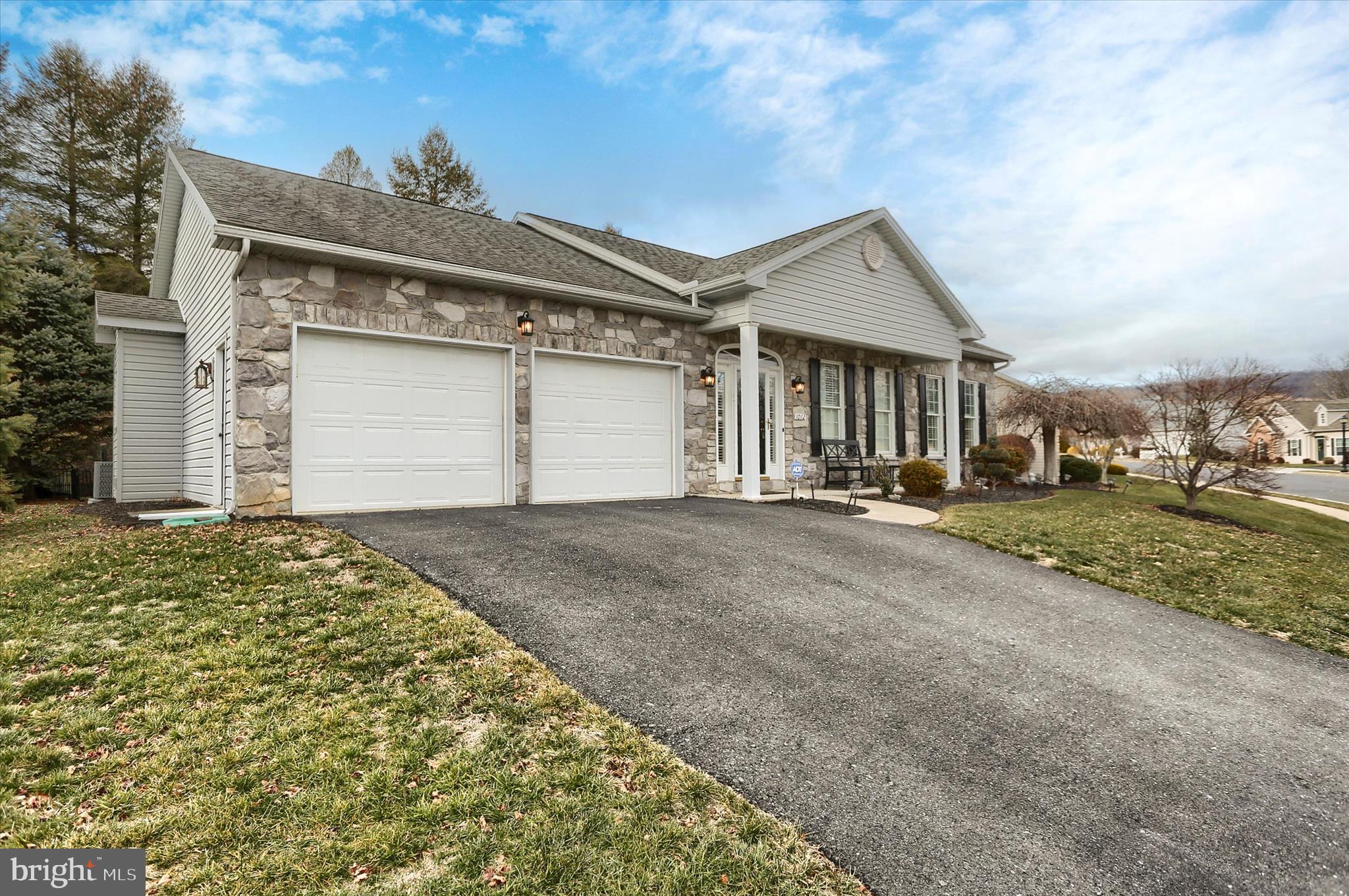 WHELAN CROSSING - Residential