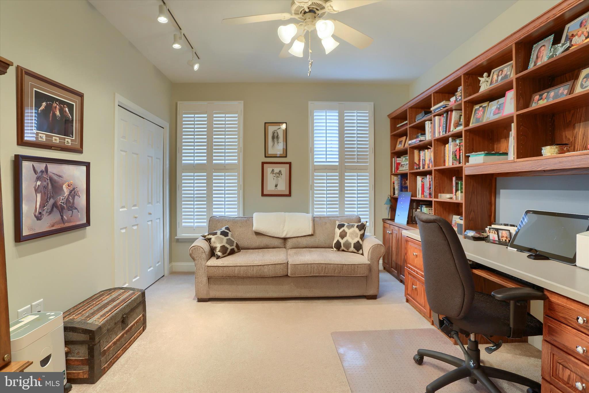 WHELAN CROSSING - Residential