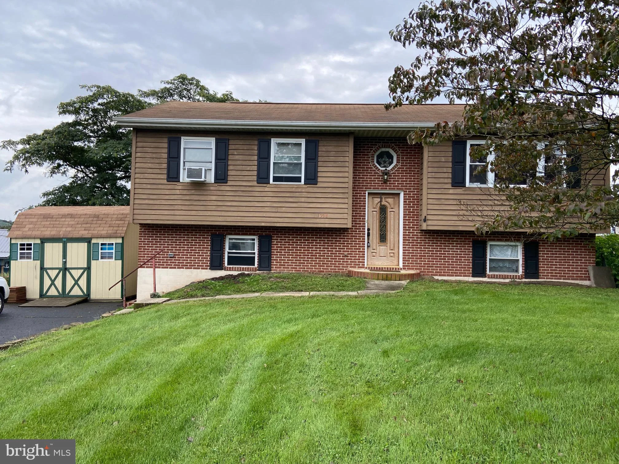 1598 Lightfoot Drive, Auburn, PA 17922