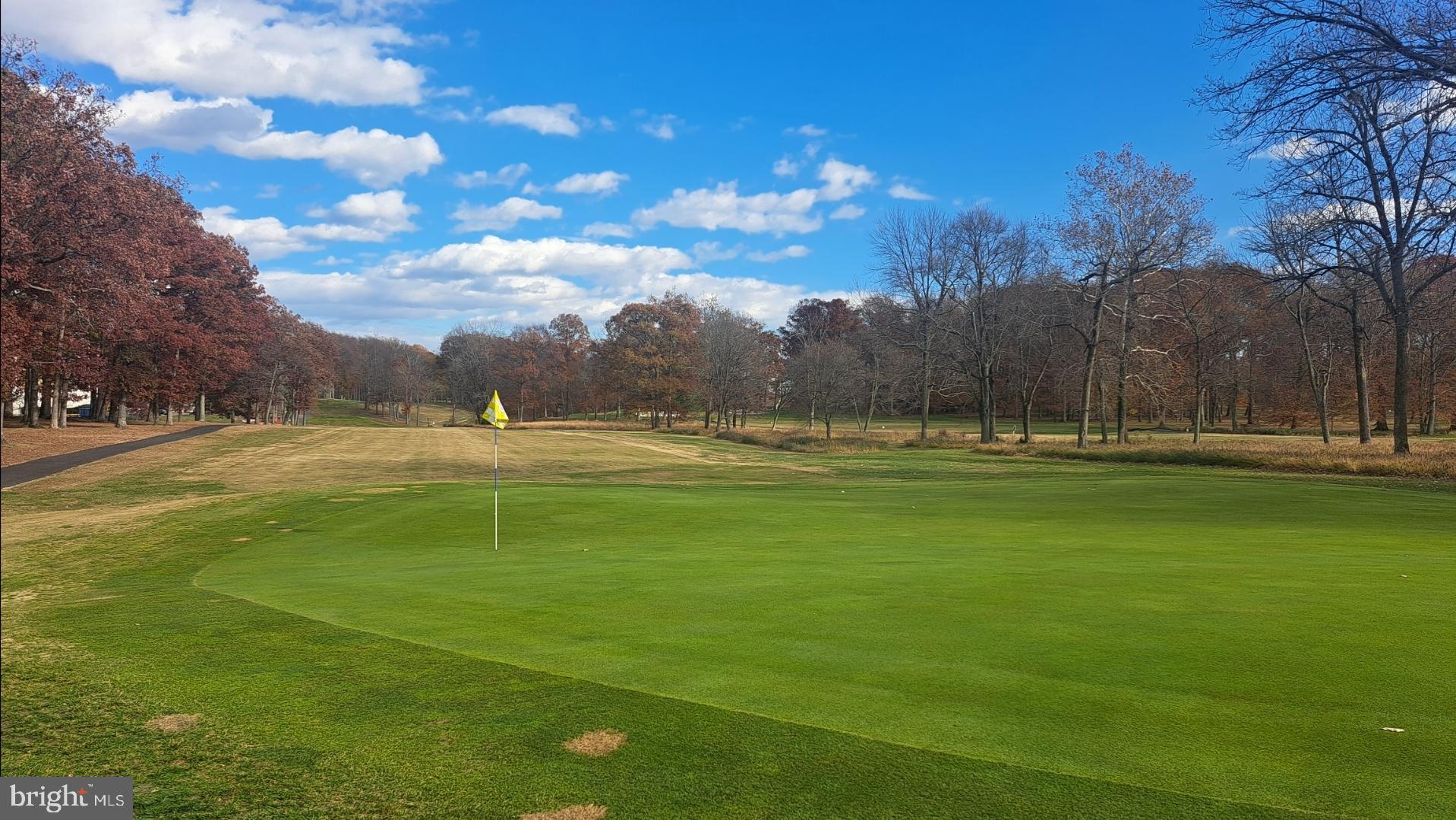 FAIRWAYS NORTH - Residential