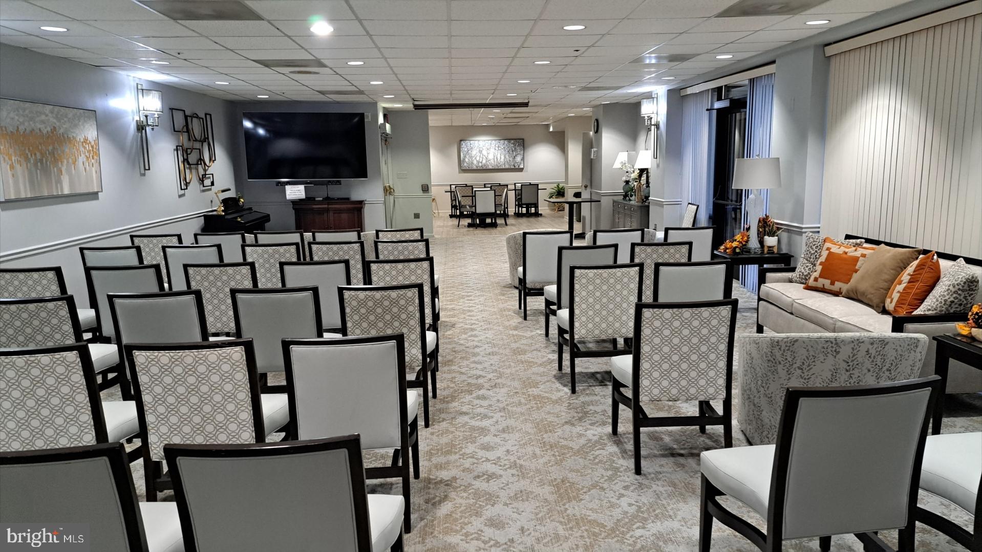 FAIRWAYS NORTH - Residential