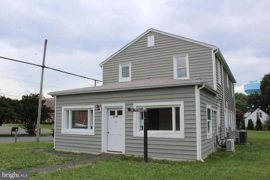 Charming up stairs apartment located on Lafayette Blvd.  Newly renovated- Freshly painted, new appliances, kitchen cabinets & much more! 1 bedroom & 1 room w/o closet.  Separate dining / living room. Stacked washer/dryer.  Ready for move in.  Minutes from downtown VRE, I-95.