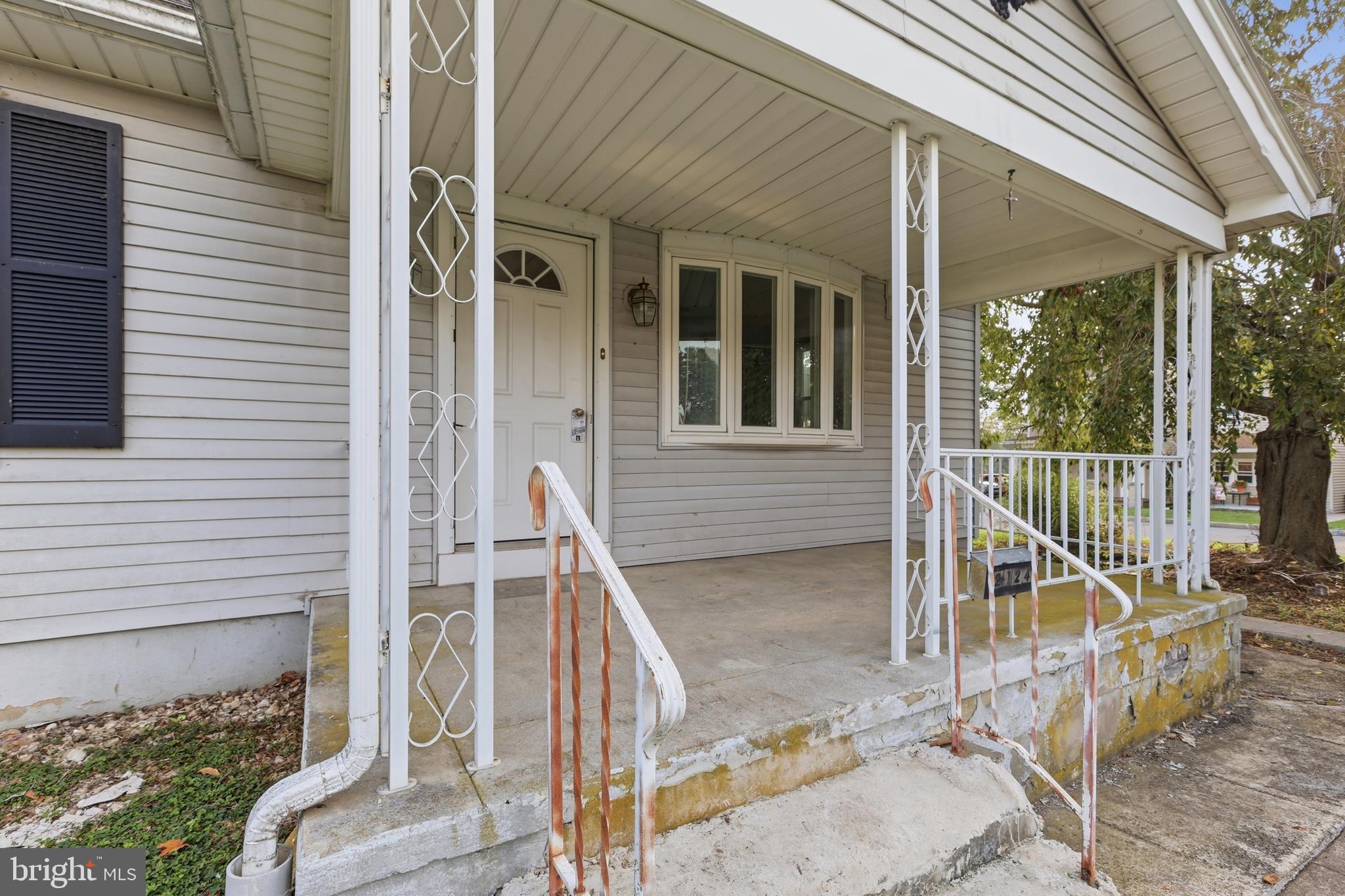 2124 CHURCH STREET