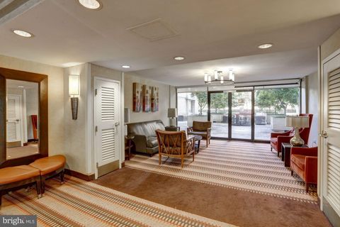 Tiny photo for 950 NW 25th Street NW, WASHINGTON, DC 20037 (MLS # DCDC2259570)