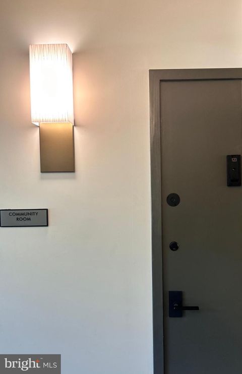 Tiny photo for 950 NW 25th Street NW, WASHINGTON, DC 20037 (MLS # DCDC2259570)