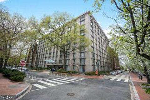 Tiny photo for 950 NW 25th Street NW, WASHINGTON, DC 20037 (MLS # DCDC2259570)