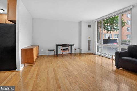 Tiny photo for 950 NW 25th Street NW, WASHINGTON, DC 20037 (MLS # DCDC2259570)