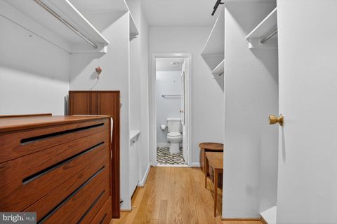 Tiny photo for 950 NW 25th Street NW, WASHINGTON, DC 20037 (MLS # DCDC2259570)