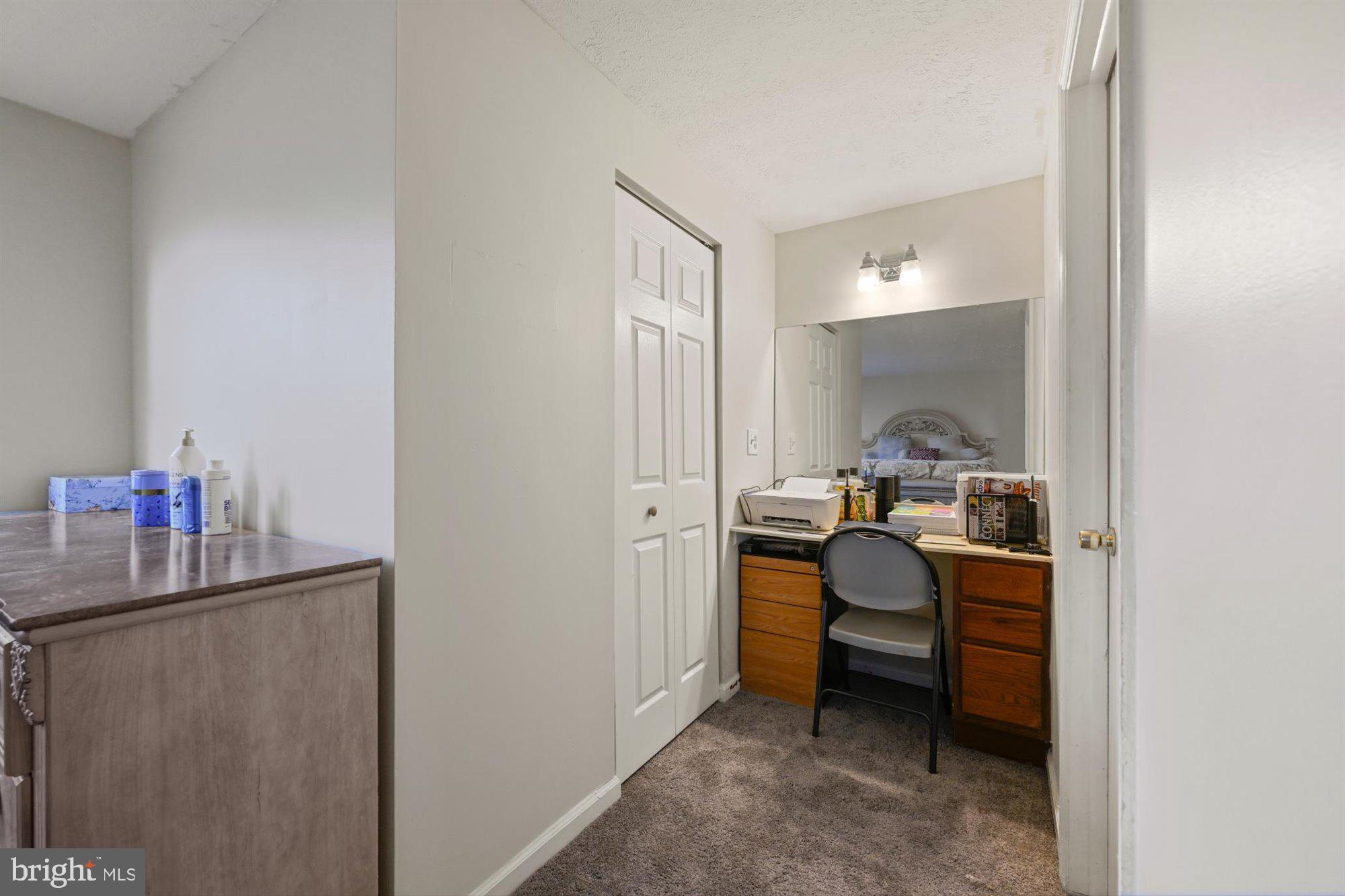 CROSBY HILL - Residential