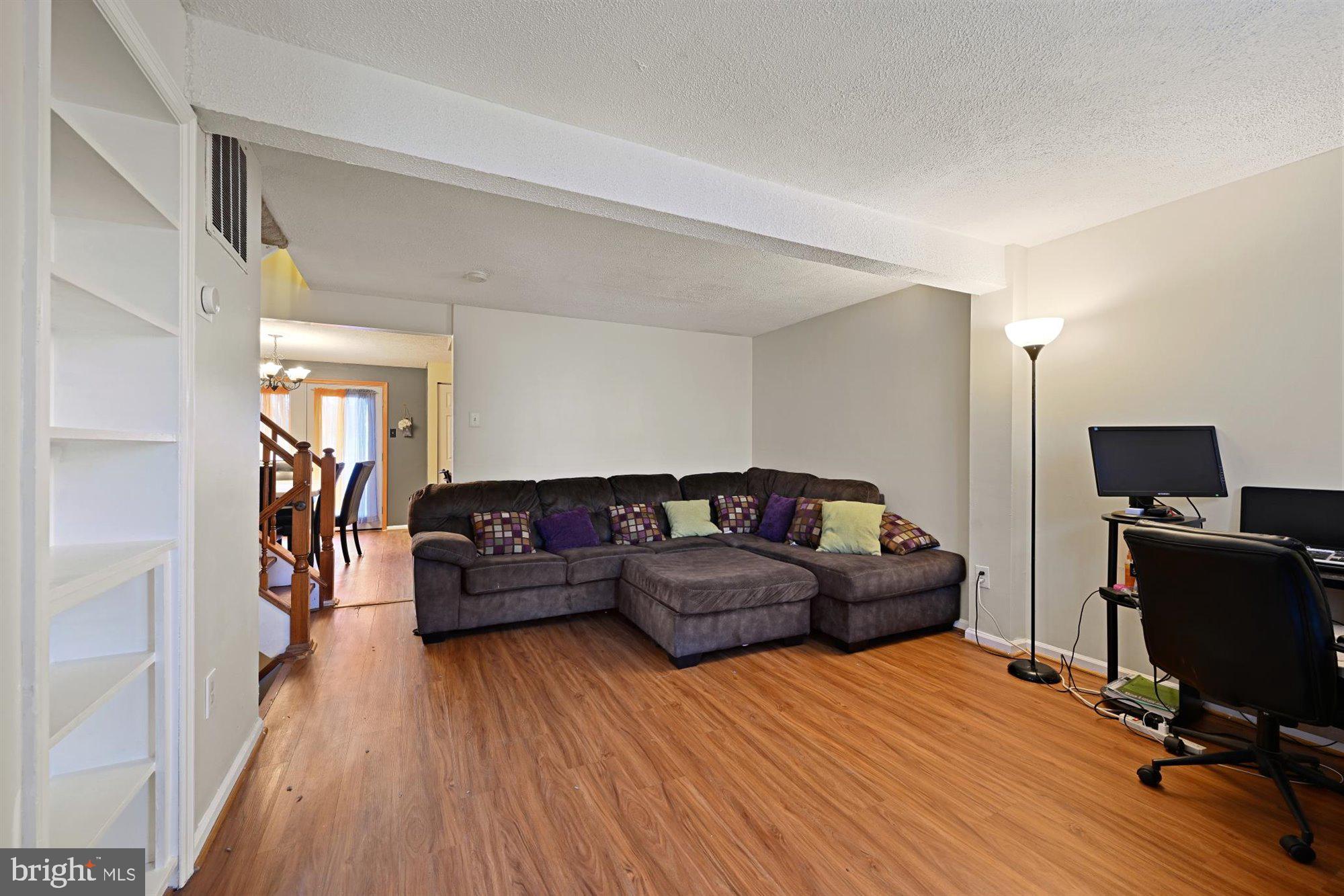 CROSBY HILL - Residential