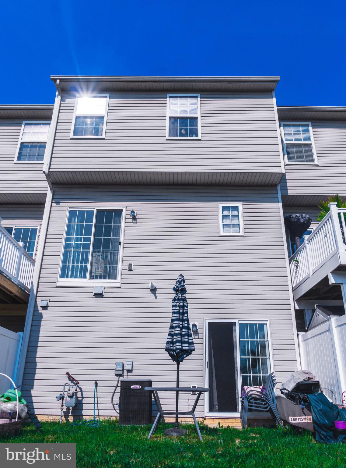 FAIRWAY VILLAGE TOWNS - Residential