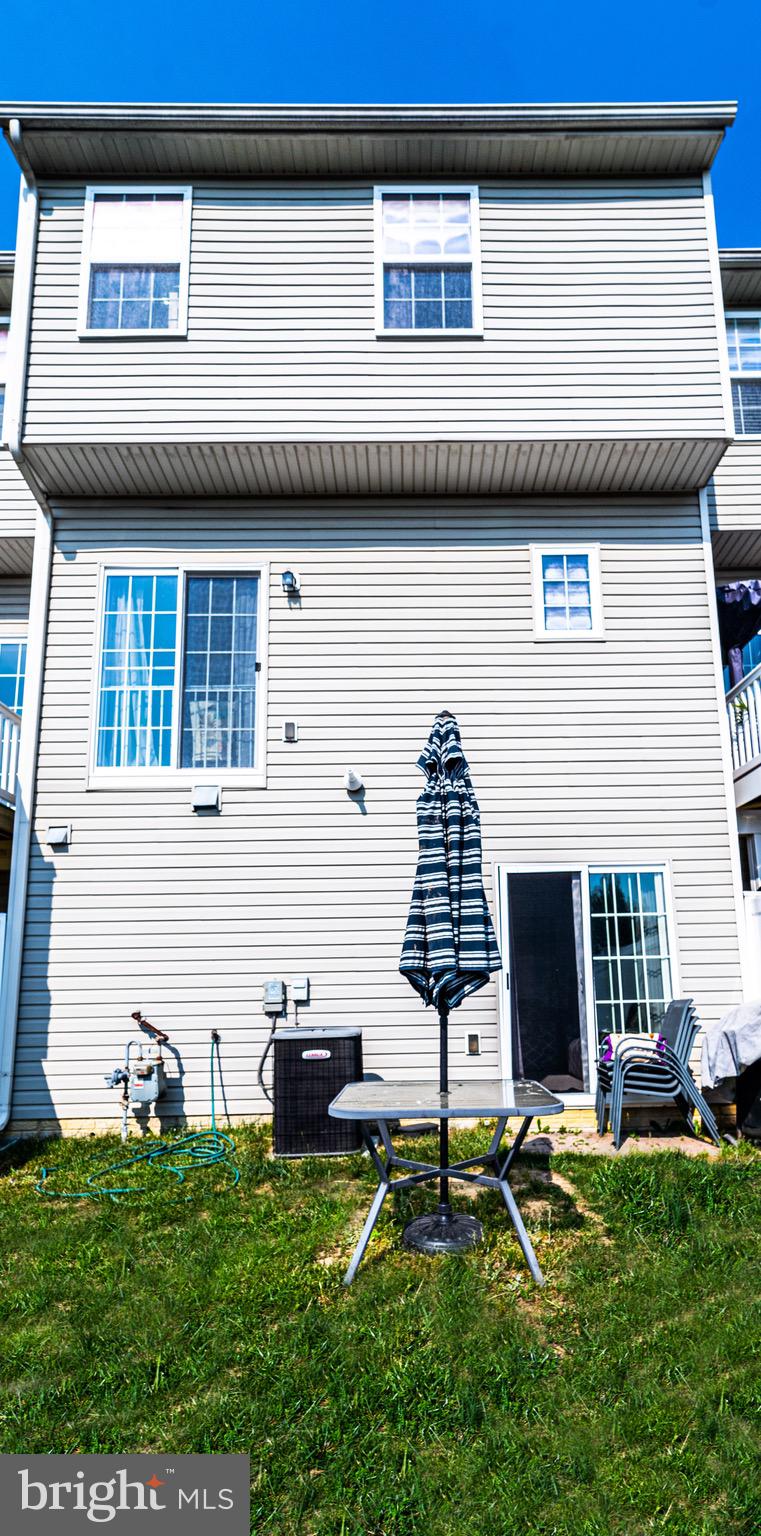 FAIRWAY VILLAGE TOWNS - Residential