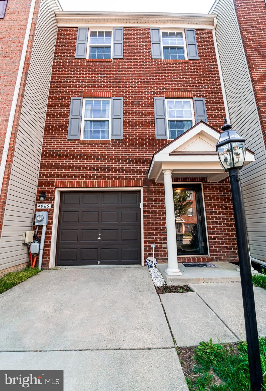 This is an awesome opportunity to own a pristine townhome in the heart of Waldorf. This 3- level brick townhome boasts 9' ceilings and features 3 bedrooms, 2.5 baths, a large living/dining room combo, and a 1-car garage. The lower level (basement) also has a finished recreation room. Don't allow this opportunity to pass you by! Please contact the listing agent if you have any questions or would like to submit an offer before the listing is live.