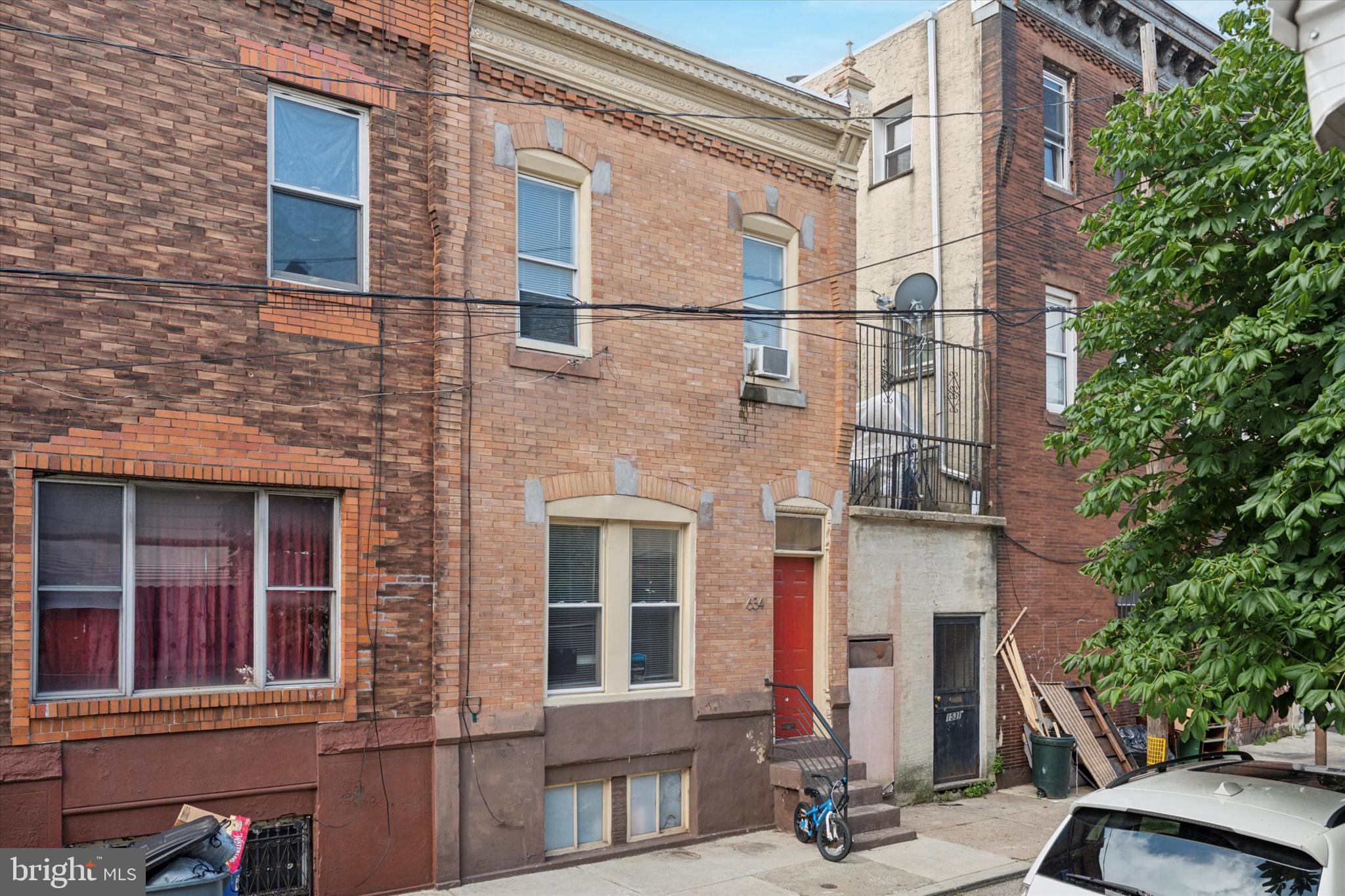 Huge Price Improvement! Buyers gain, schedule your showing today! Charming, Move-In Ready South Philly Gem!
Here’s your rare opportunity to own an updated and beautifully maintained home in South Philly—just one short block from the iconic Singing Fountain and all the excitement of East Passyunk Avenue.
Step into the welcoming living room, where the warm glow and the natural light of the living room freshly flows seamlessly past the central staircase into the kitchen. The kitchen offers generous counter space, abundant white cabinetry, a large apron sink, a gas range, stainless steel appliances, granite countertops and even more natural light pouring in through the back door.
Step outside to the spacious rear patio—a rare find in this neighborhood. Whether you love to entertain, grill, or garden this outdoor space is a true urban oasis.
Upstairs, the home features a smart and comfortable layout. The primary bedroom overlooks charming Cross Street and boasts soaring ceilings with built-in shelving, and ample closet space. Down the hall is the elegant black-and-white tiled bathroom , followed by a sunny second bedroom and a third bedroom that doubles perfectly as a home office.
This home has been designed with care and intention, blending timeless character with modern functionality.
If you’ve been dreaming of life just steps away from award-winning restaurants, boutique shopping, and the vibrant energy of East Passyunk, this is the home you’ve been waiting for.
Don’t miss your chance to make it yours.