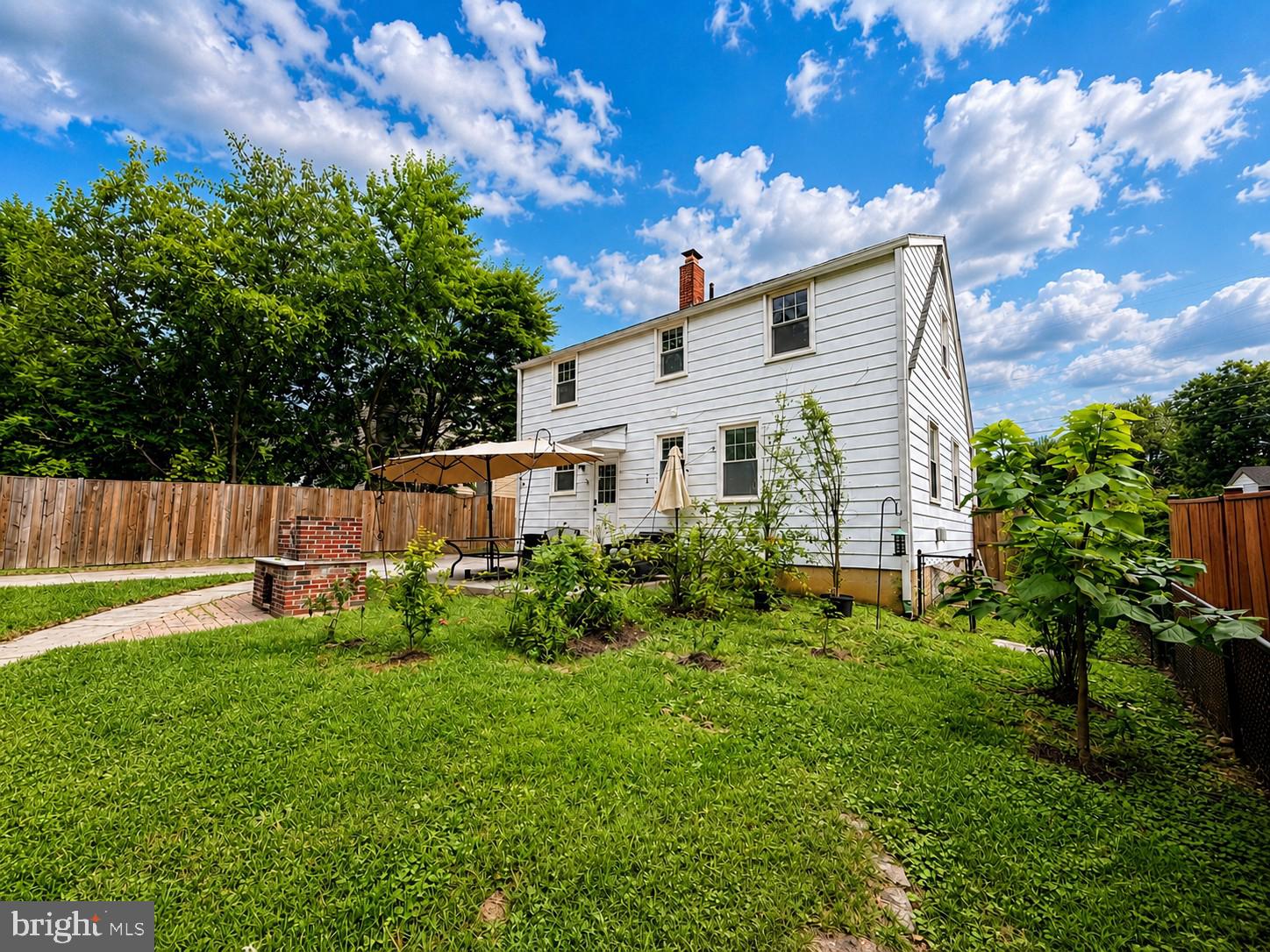 2511 URBANA DRIVE