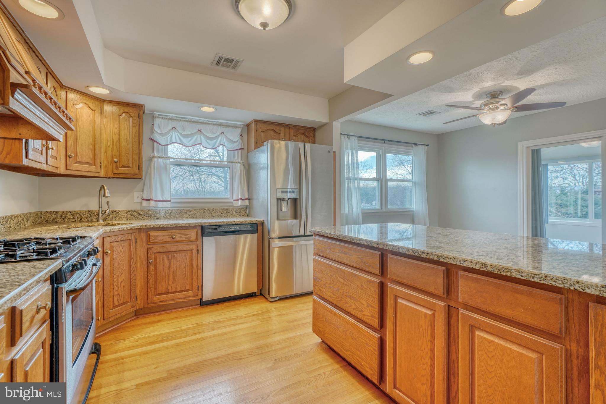 HIGH POINT - Residential Lease