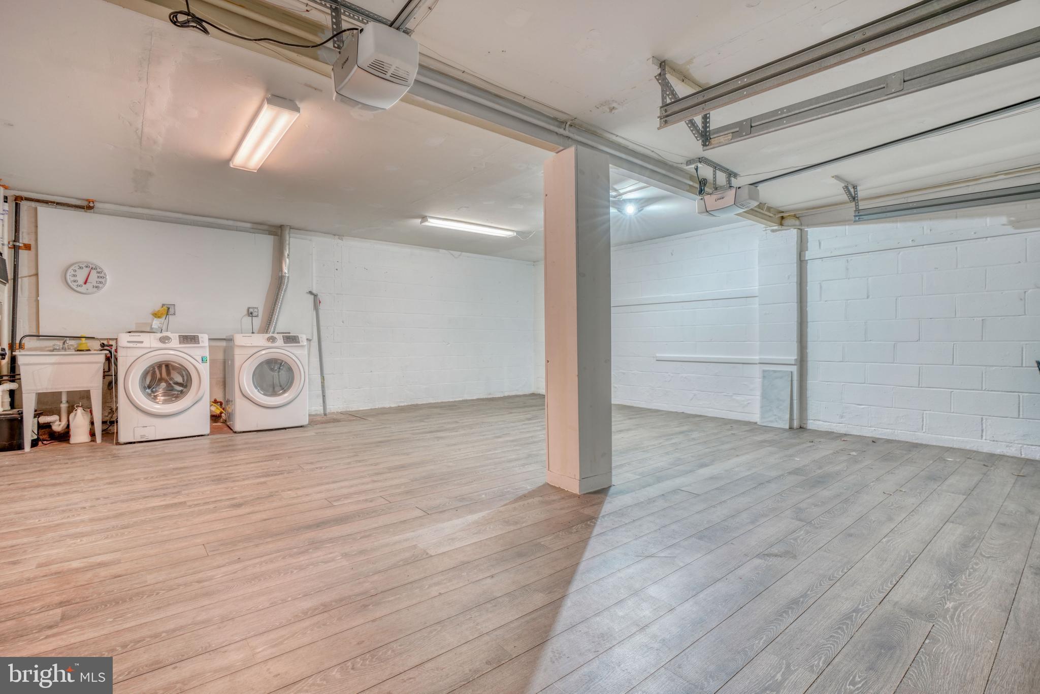 HIGH POINT - Residential Lease