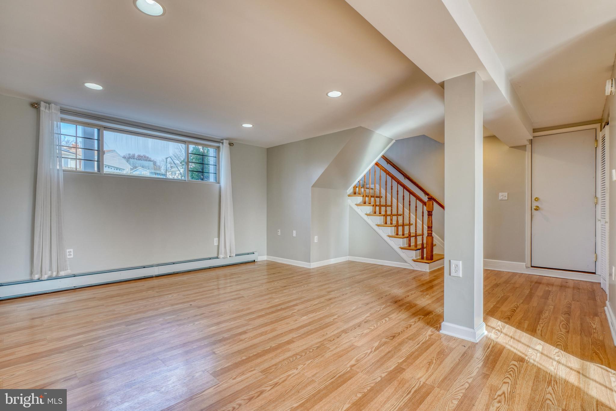 HIGH POINT - Residential Lease