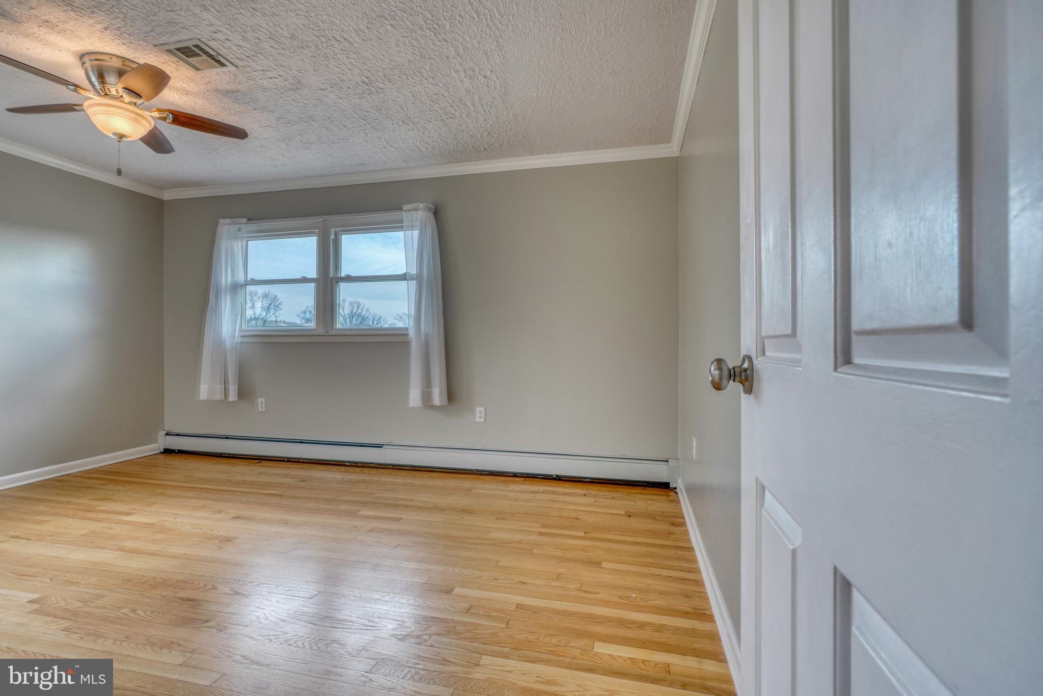 HIGH POINT - Residential Lease