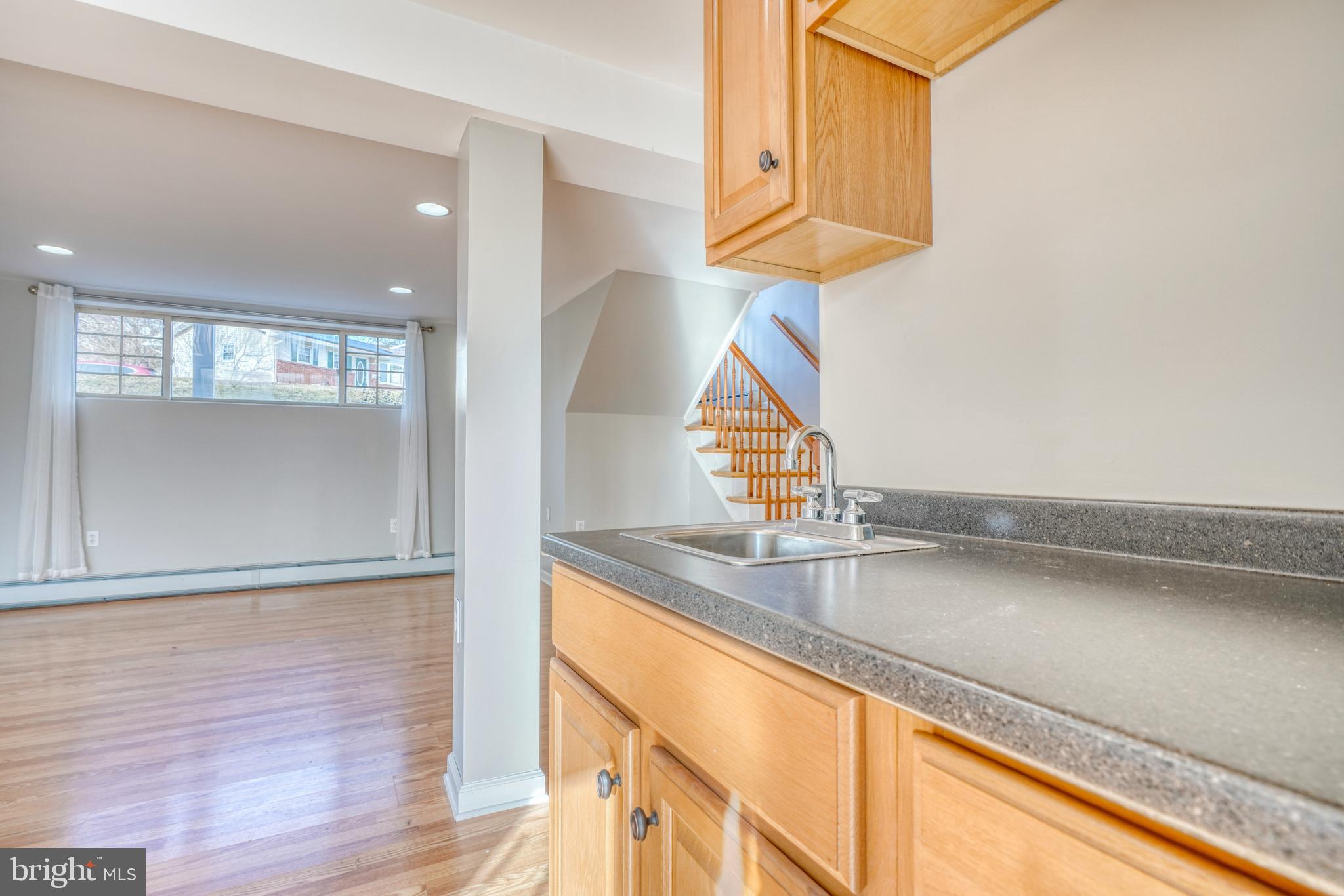 HIGH POINT - Residential Lease