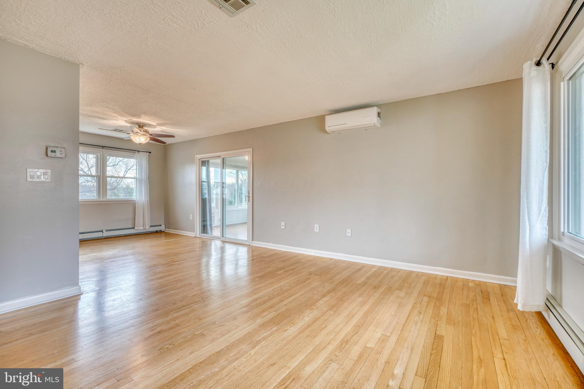 HIGH POINT - Residential Lease