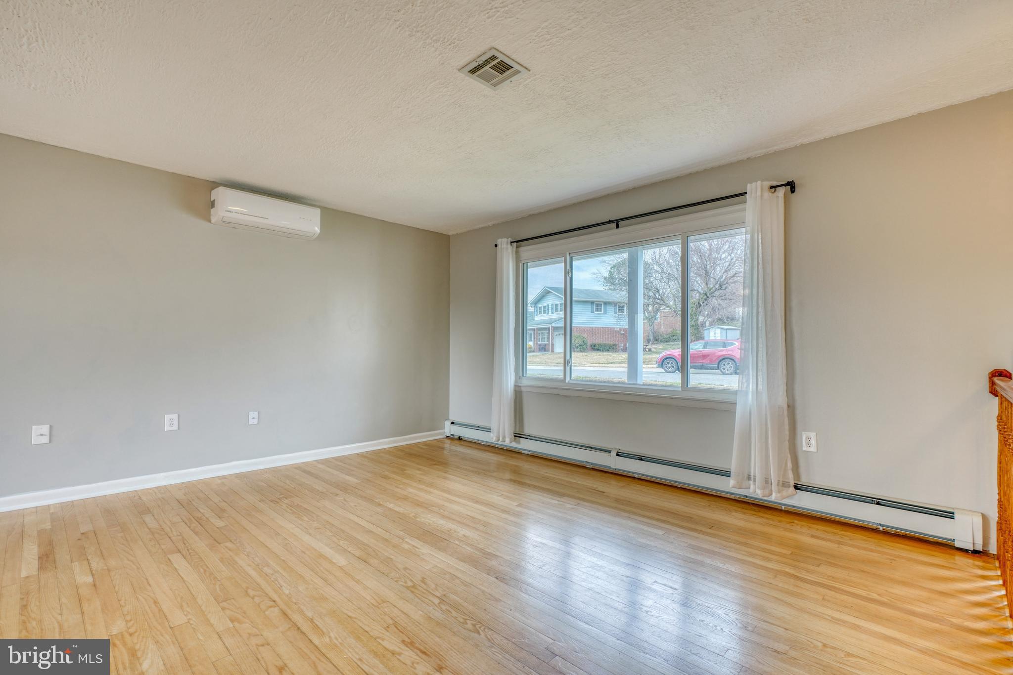 HIGH POINT - Residential Lease