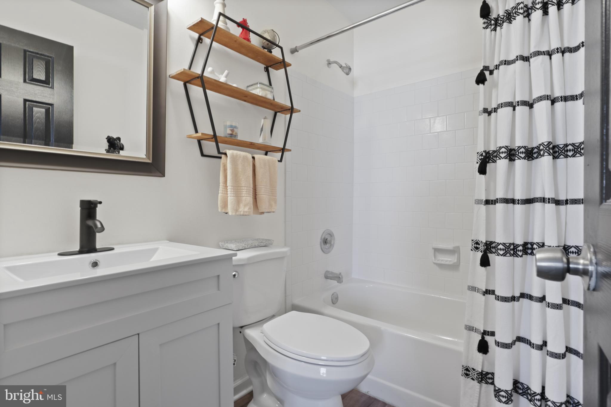 QUAIL HOLLOW - Residential