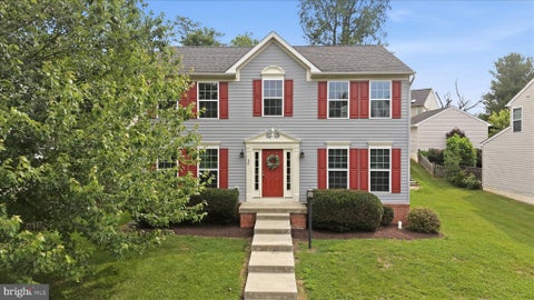 Homes For Sale - 20 Tilgham Place<br/> LOVETTSVILLE, VA 20180