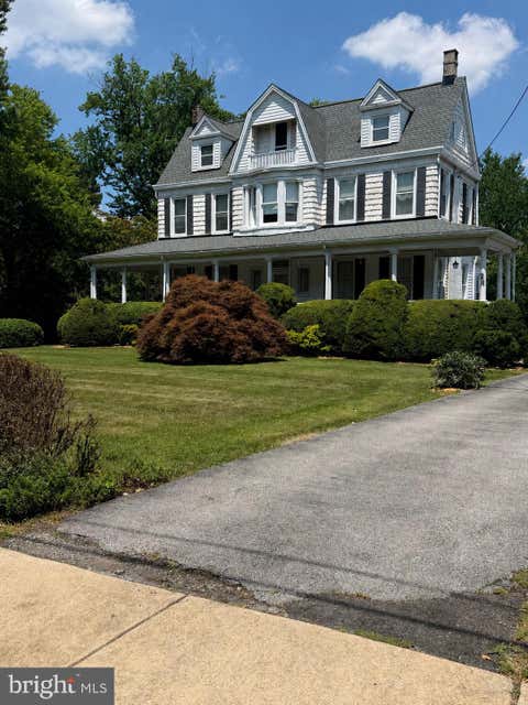 Homes For Sale - 2 N Beechwood Avenue<br/> BALTIMORE, MD 21228