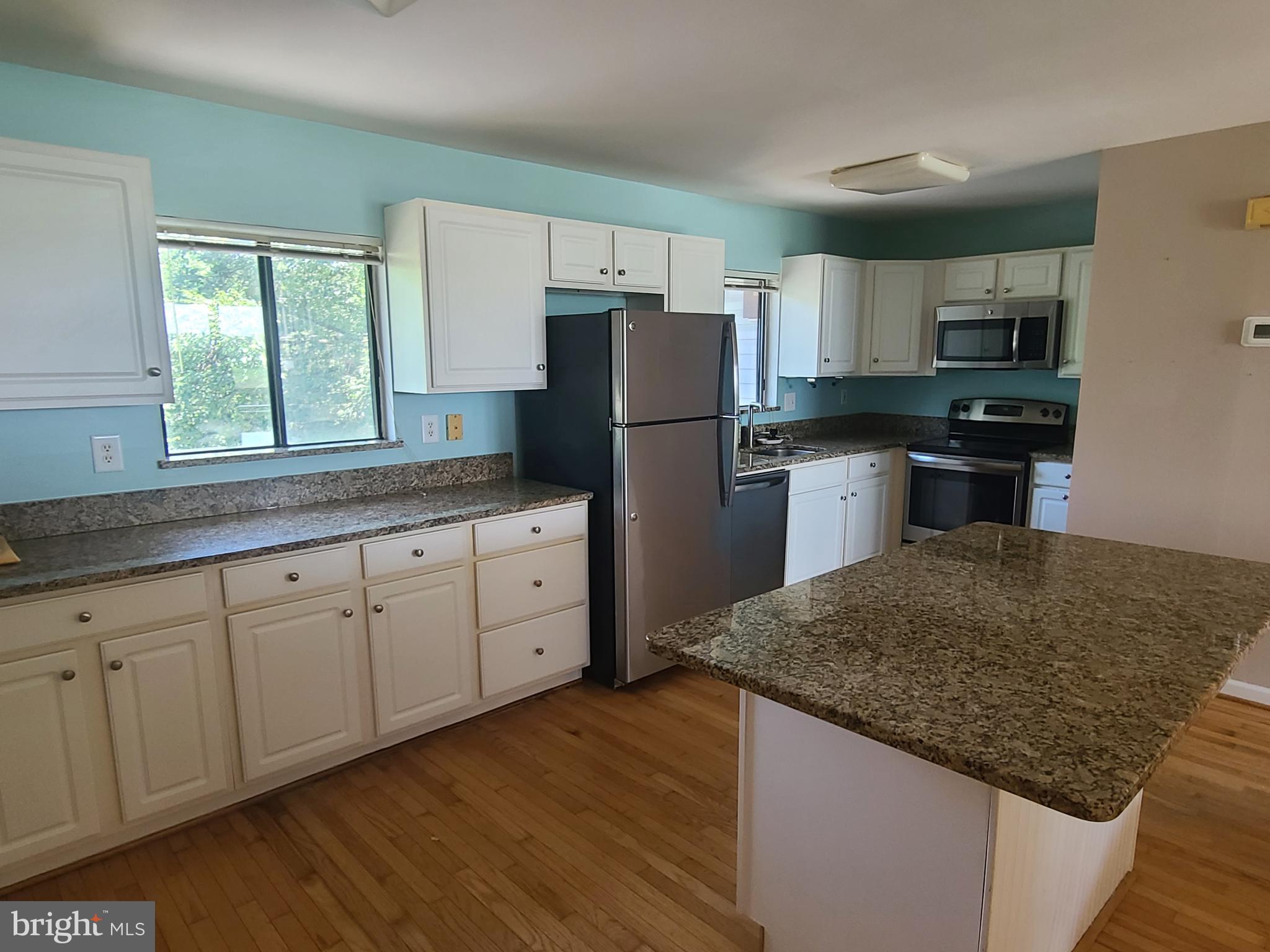 SUNSET HARBOR - Residential