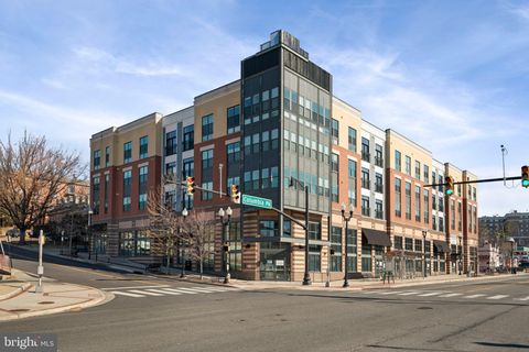 989 S BUCHANAN STREET 423 ARLINGTON VA 22204