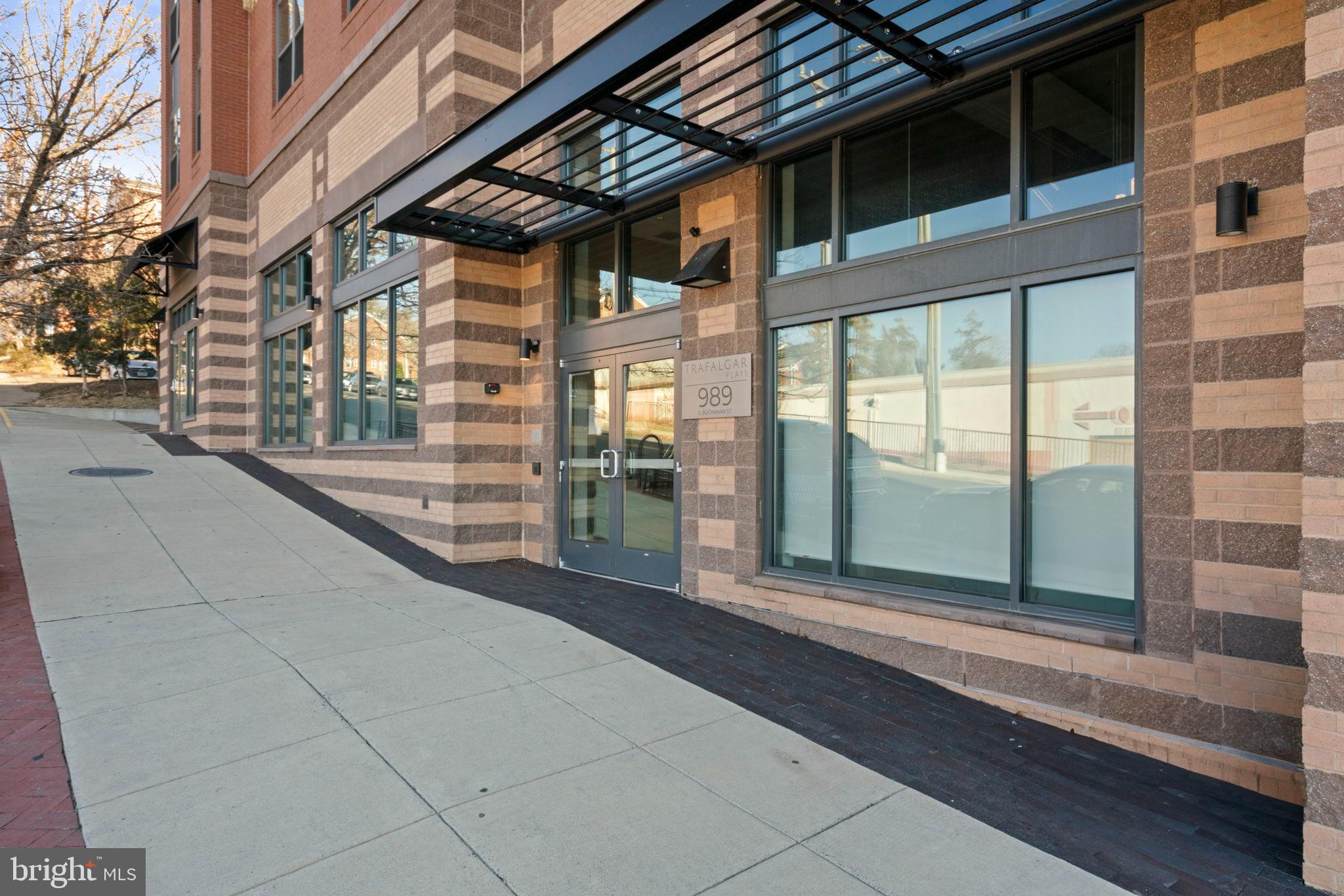 989 S BUCHANAN STREET 423
