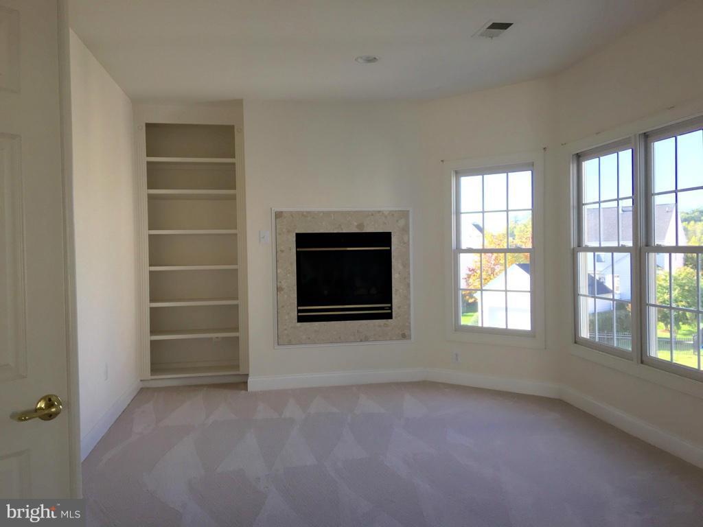 PORT POTOMAC - Residential Lease