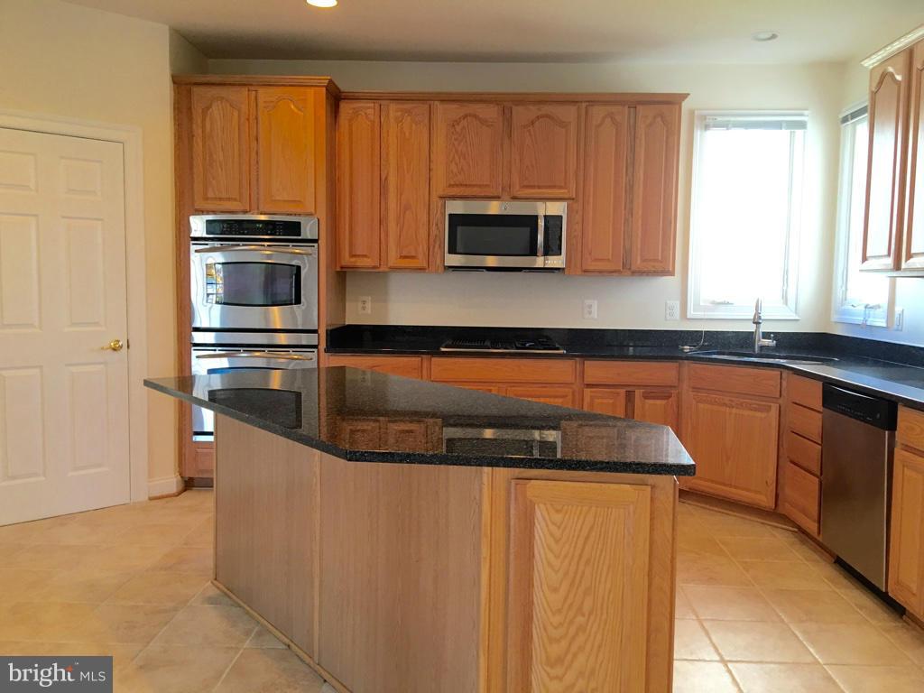 PORT POTOMAC - Residential Lease