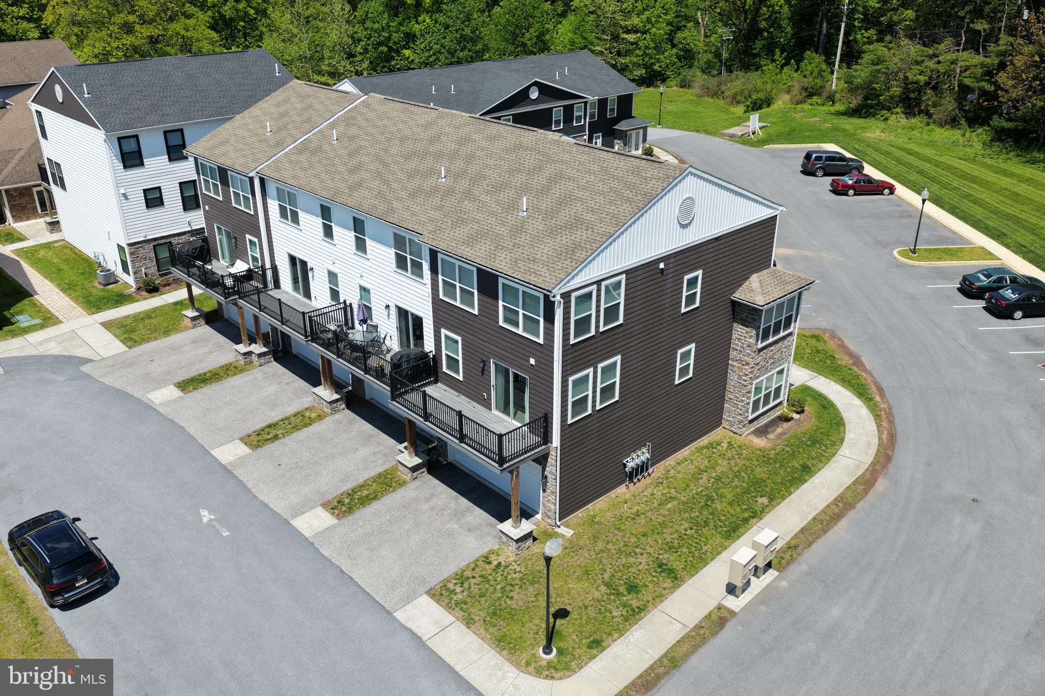113 HIGH POINTE DRIVE 50