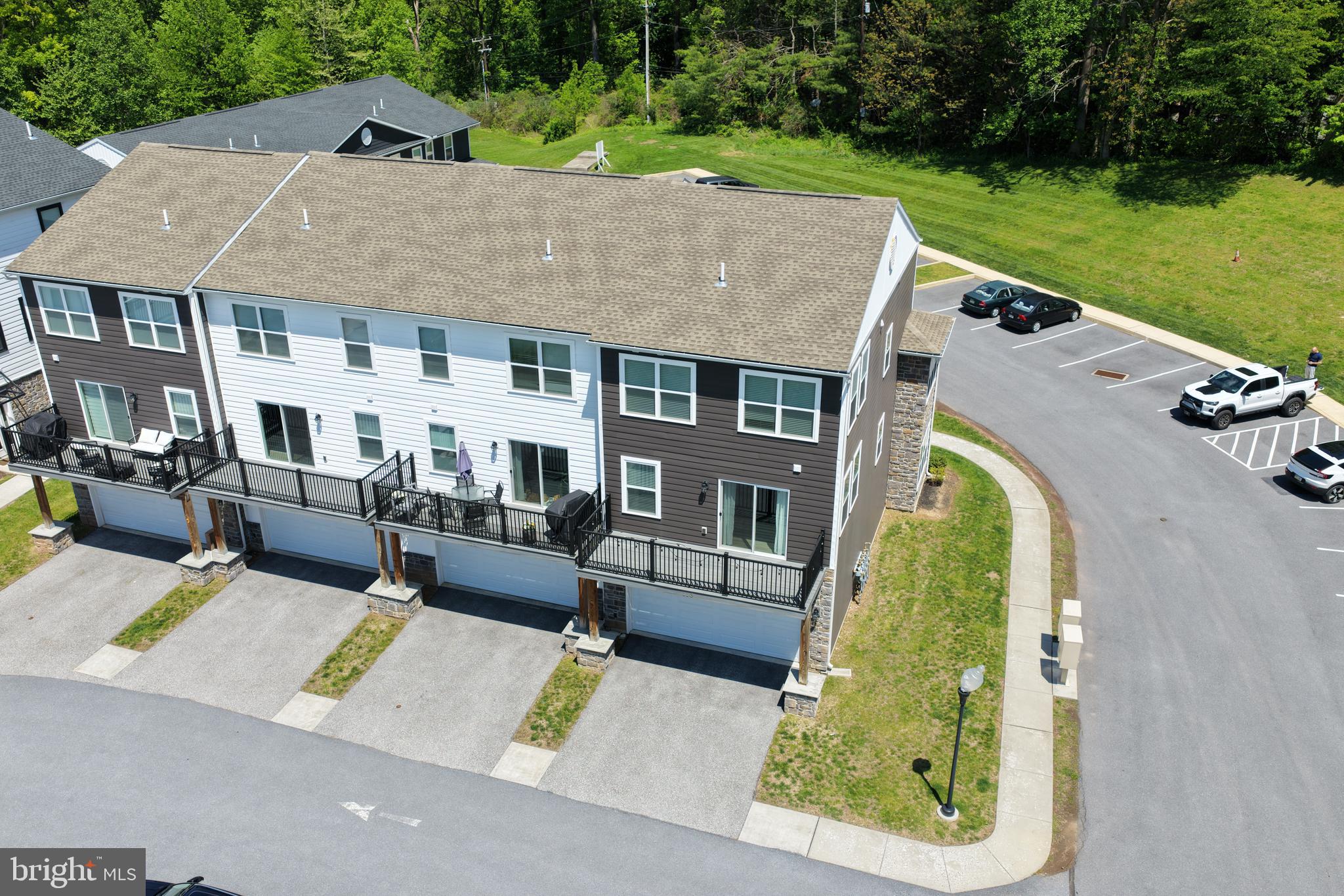 113 HIGH POINTE DRIVE 50