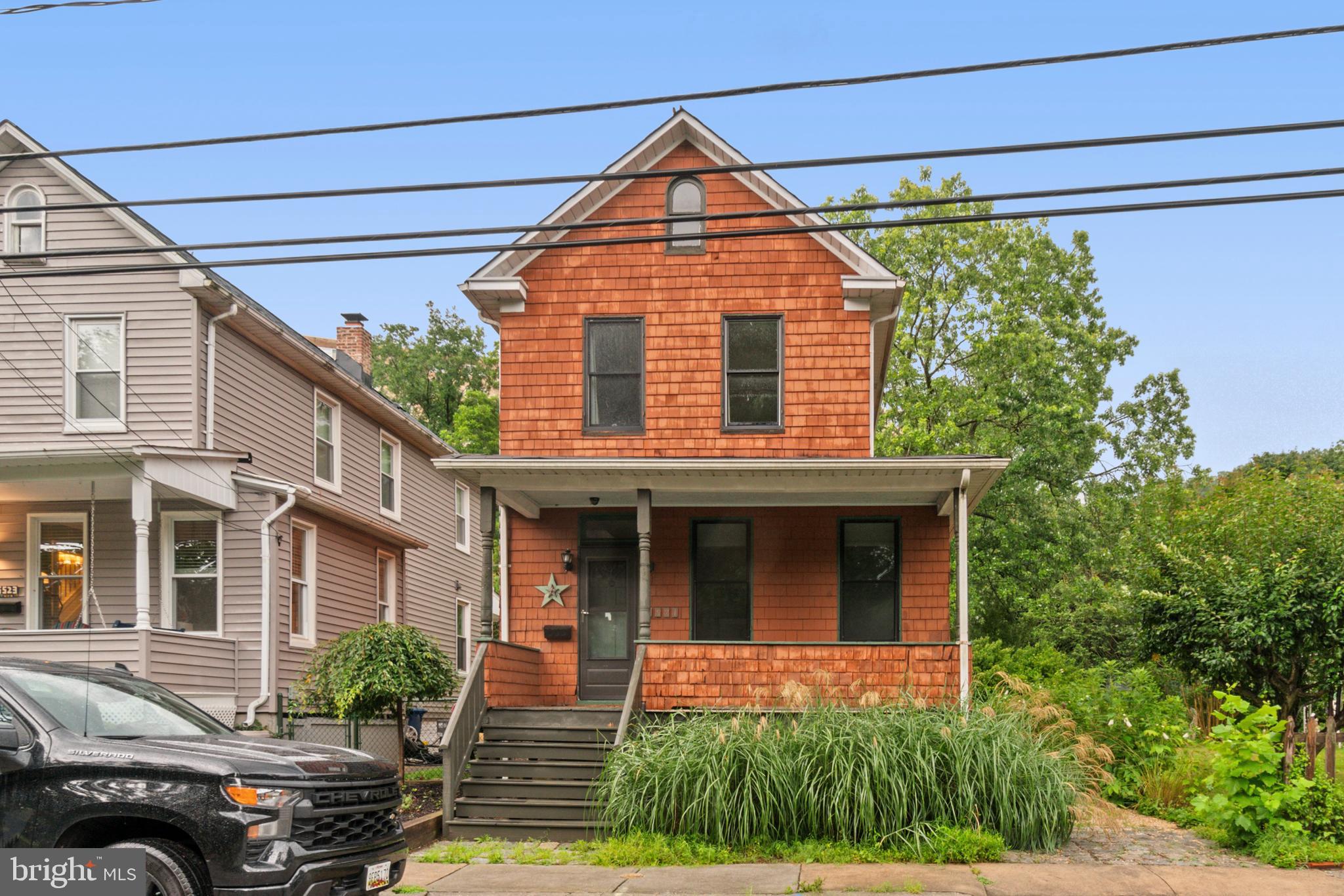 MOUNT WASHINGTON - Residential Lease