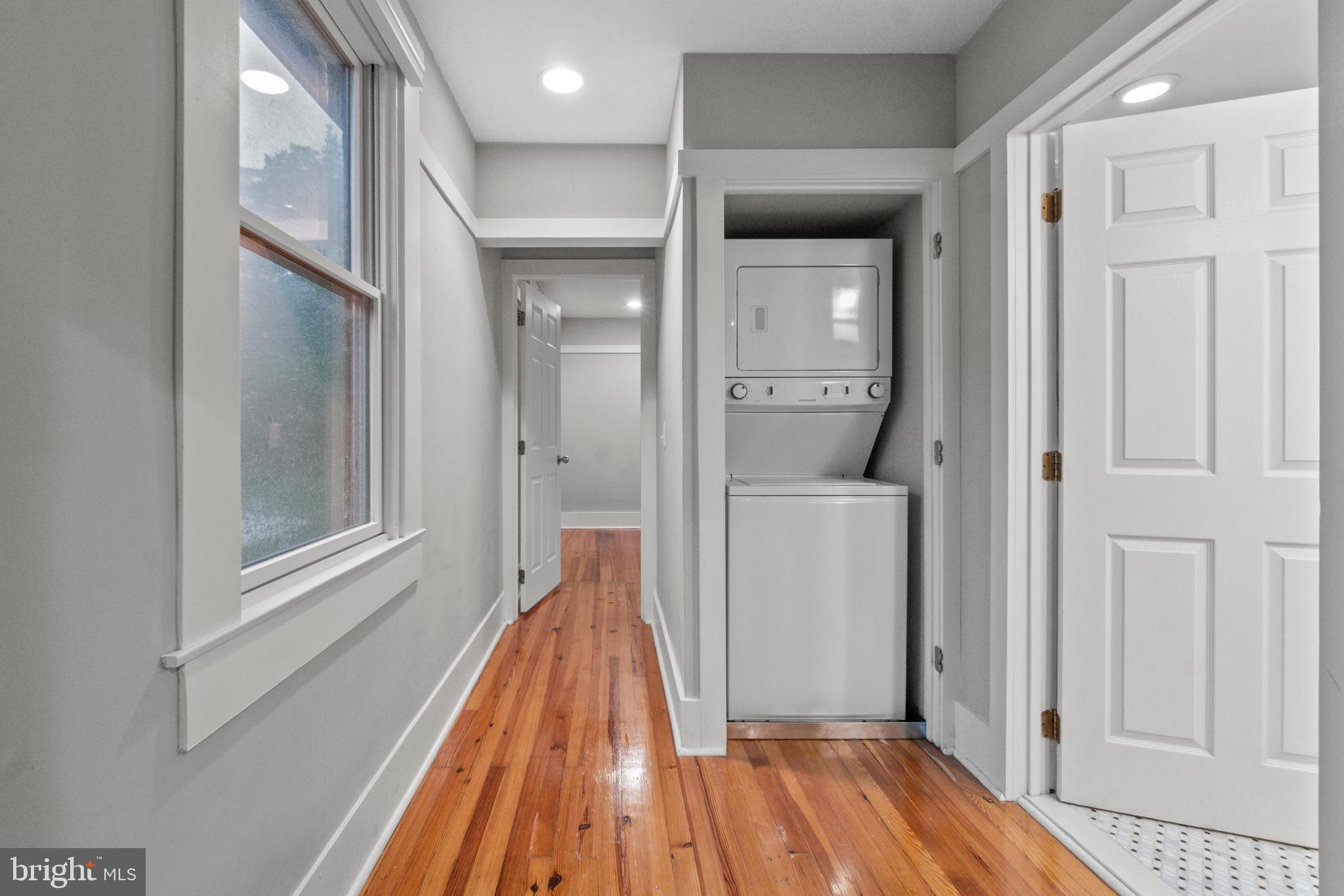 MOUNT WASHINGTON - Residential Lease